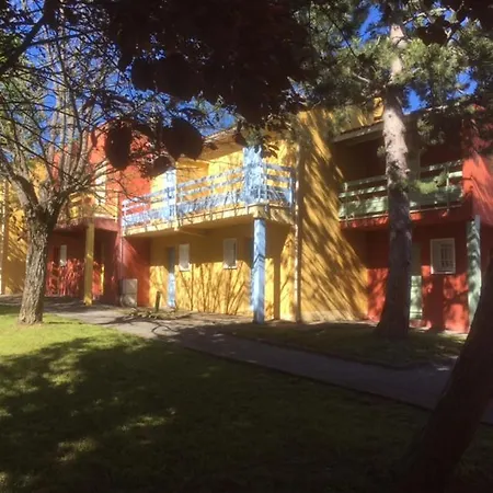 Le Pre Carre - Pavillons De Holiday home *